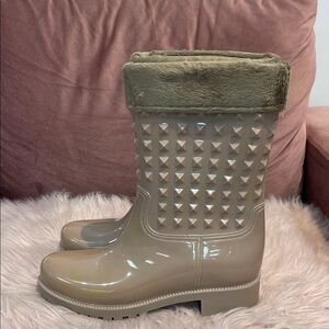 Studded beige Rain Boots